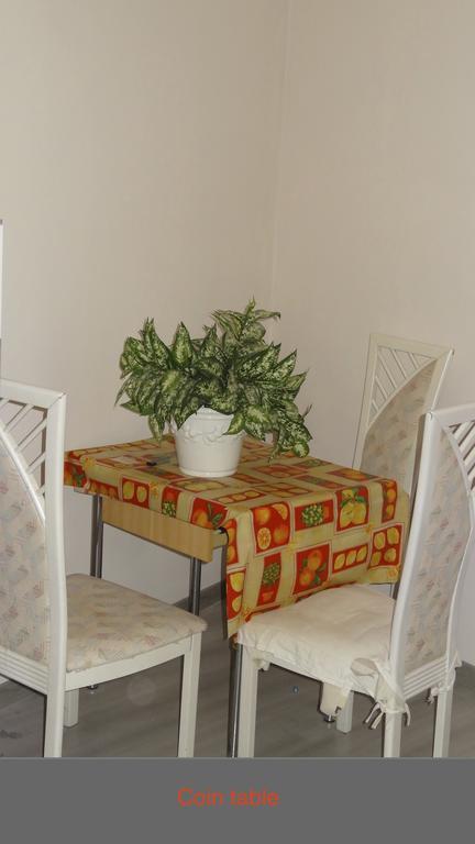 La Maison Au Soleil Menton Ruang foto